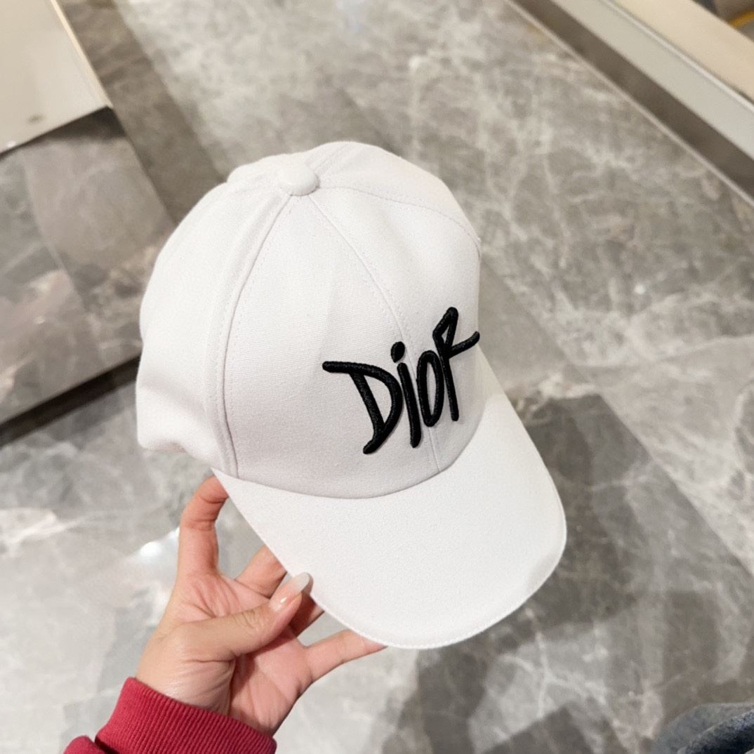 Christian Dior Caps